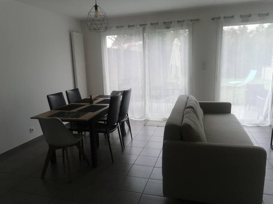 Jolie Maison Entiere Avec 3 Chambres Centre Ville Saint-André-de-Cubzac Extérieur photo