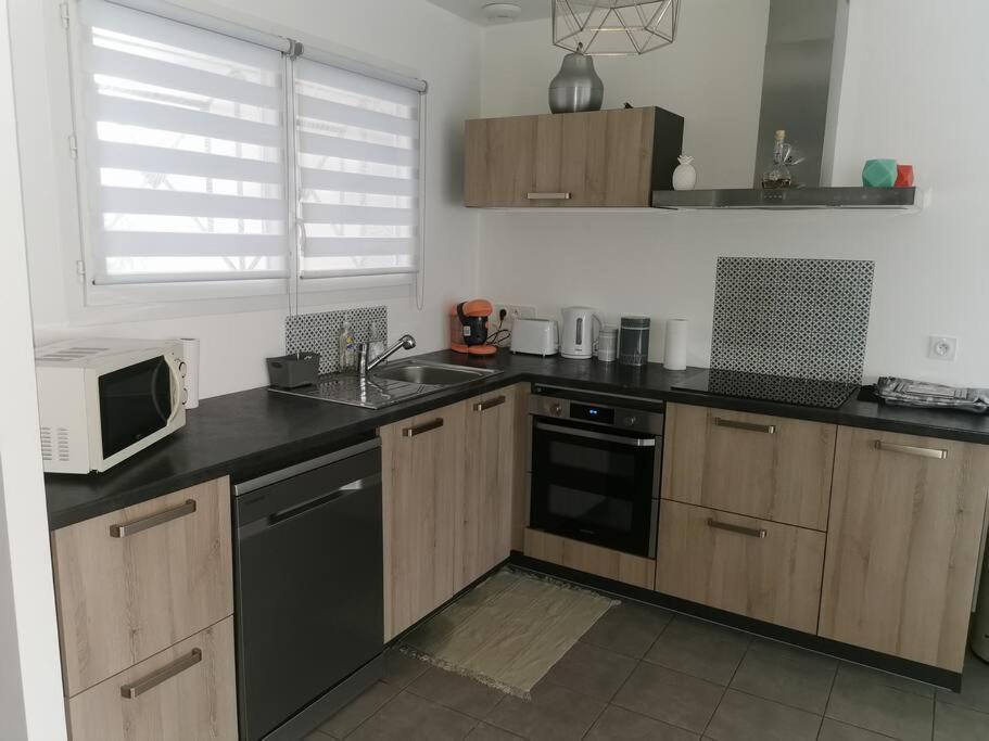 Jolie Maison Entiere Avec 3 Chambres Centre Ville Saint-André-de-Cubzac Extérieur photo
